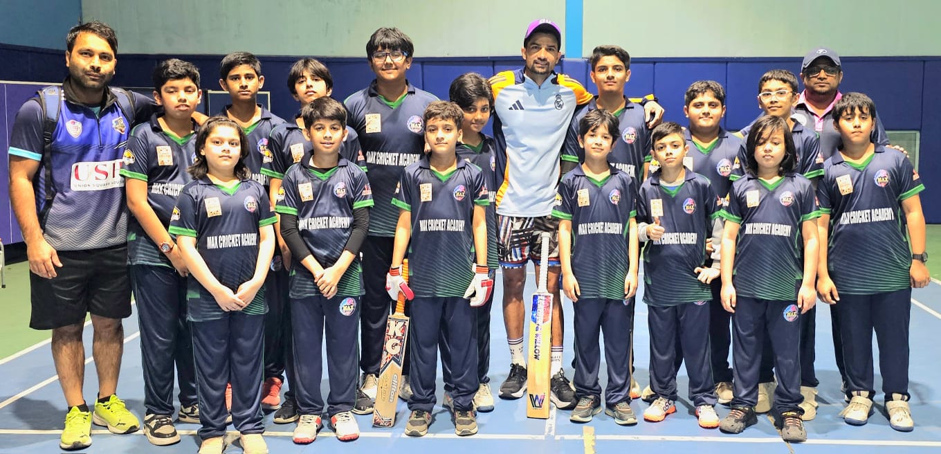 Indoor academy training group